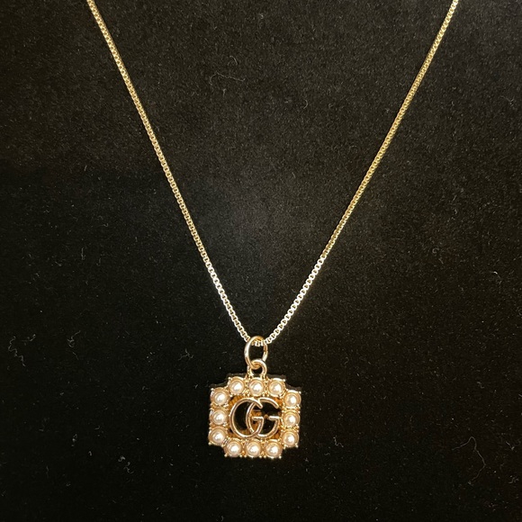 ⚡️Flash Sale ⚡️Gucci Pendant on Premium Italian 14K Gold Plated Chain - Picture 3 of 4